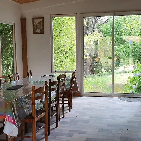Ferme Equestre 9 A 12 Places 度假居 欧兹