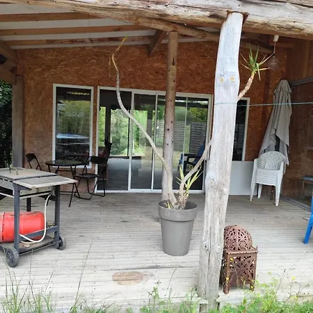 Ferme Equestre 9 A 12 Places 欧兹