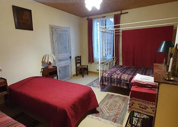 Ferme Equestre 9 A 12 Places * Eauze